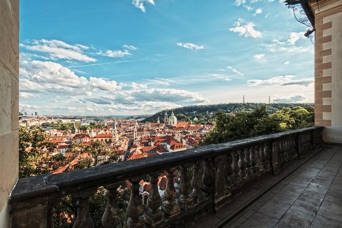 Prague Castle and Lobkowicz Palace entrance tickets - Prague Castle highlights with cathedrals and big-city views