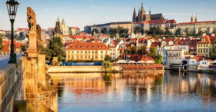 Prague Castle and St. Vitus Cathedral Private Walking Tour - What to watch for inside St. Vitus Cathedral