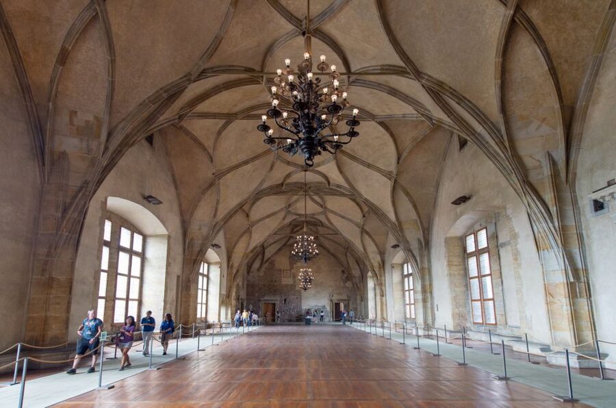 Prague Castle and St. Vitus Cathedral Private Walking Tour - Timing, pacing, and choosing the right option