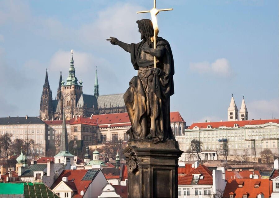 Prague: Castle Circuit Entry Tickets with Audio Guide - Golden Lane: Colorful Houses and Craftsmen Street Energy