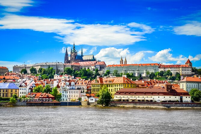 Prague: Castle Entry Ticket with Guide and River Cruise - Key things that make this Prague day work