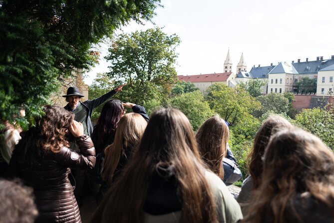 Prague: Castle Entry Ticket with Guide and River Cruise - Timing and pacing: expect walking and crowds