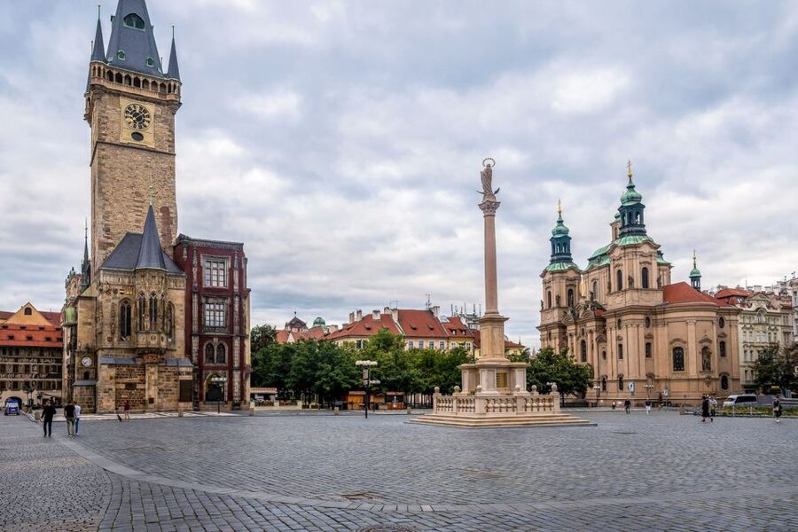 Prague: Castle, National Museum & Town Hall Tickets & Audio - Key highlights worth knowing