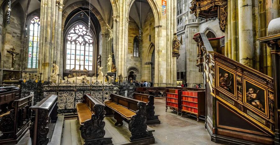 Prague Castle: Royal Palace, Cathedral, and Golden Lane Tour - Meeting at Jan Palach Square, then heading uphill the practical way