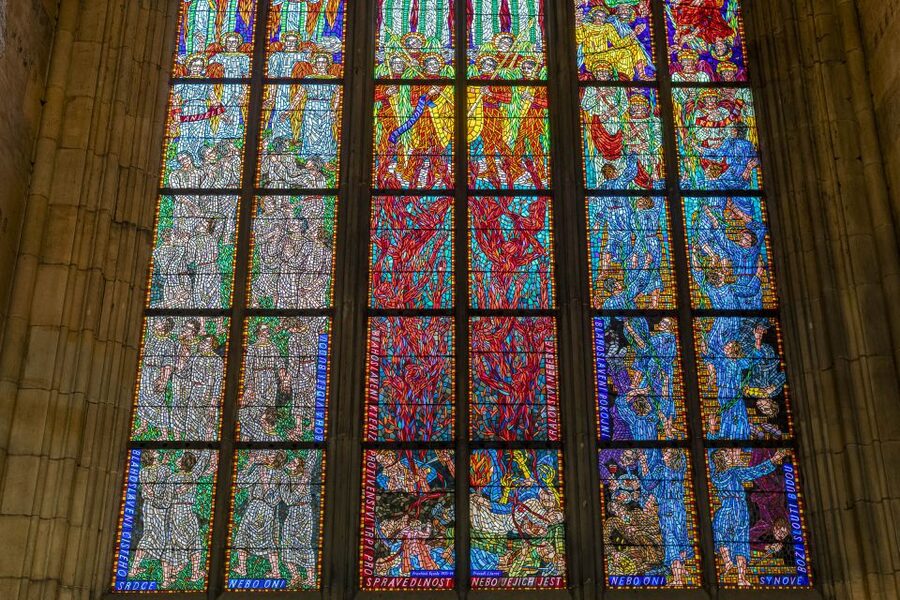 Prague: Castle Tour with Local Guide and Entry Ticket - Key things you will notice on this Prague Castle tour