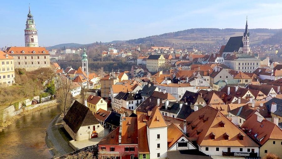 Prague: Cesky Krumlov Private Day Tour - Český Krumlov old town walk: St. Vitus and the maze of viewpoints