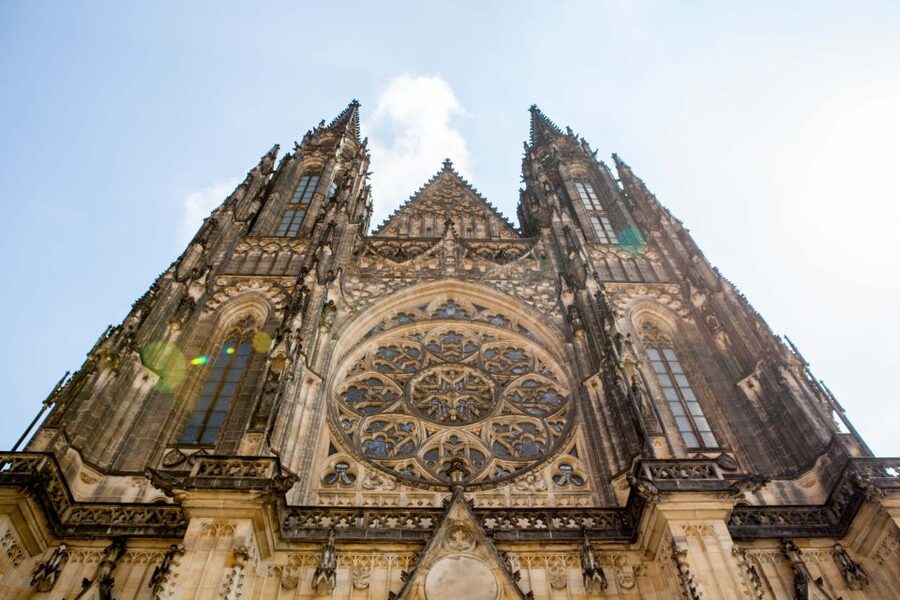 Prague City 3-Hour Tour with Changing of the Guard - A 3-hour plan that centers on Prague Castle and the guard ceremony