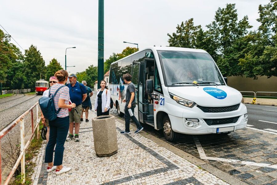 Prague: City Highlights By Bus, Boat, and on Foot - Old Town Square and the Astronomical Clock: what the moving figures mean