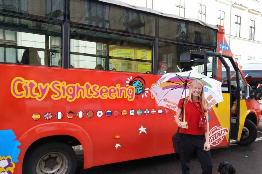 Prague: City Sightseeing HOHO Bus Tour & Optional Boat Tour - The 1-hour Vltava boat cruise: timing by season and why it is worth it