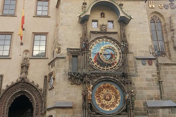 Prague City Sightseeing Tour - Mala Strana, Strahov Monastery Spires, and the Jewish Quarter Glimpses