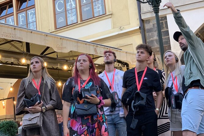 Prague City Tour with Virtual Reality - National Museum viewpoint and the VR Prague Spring moment