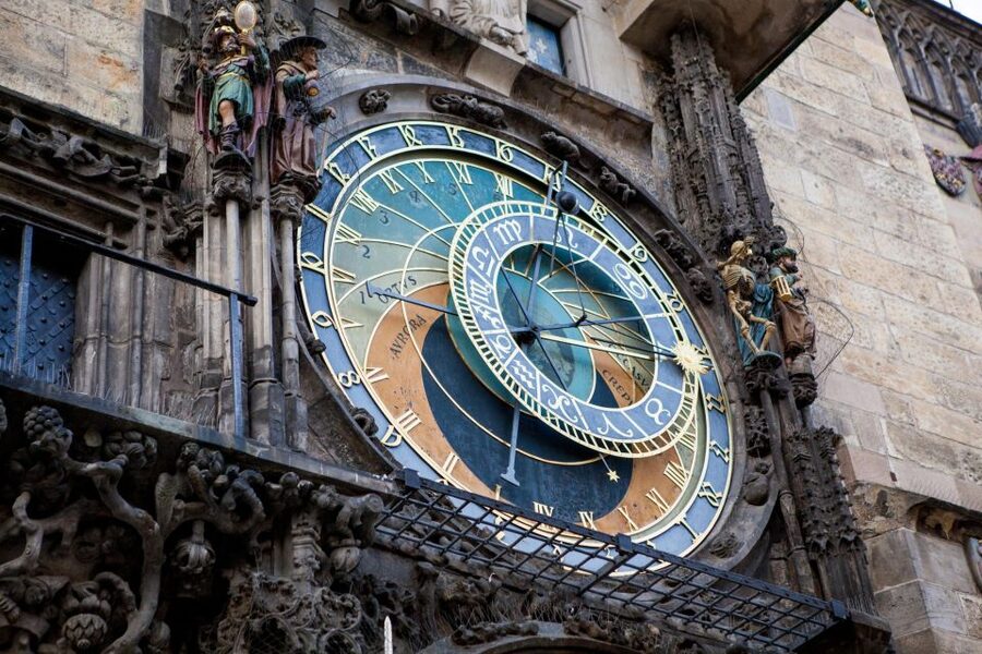 Prague City Tour with Vltava River Cruise - Minibus Highlights: National Theatre, Rudolfinum, and the Synagogues