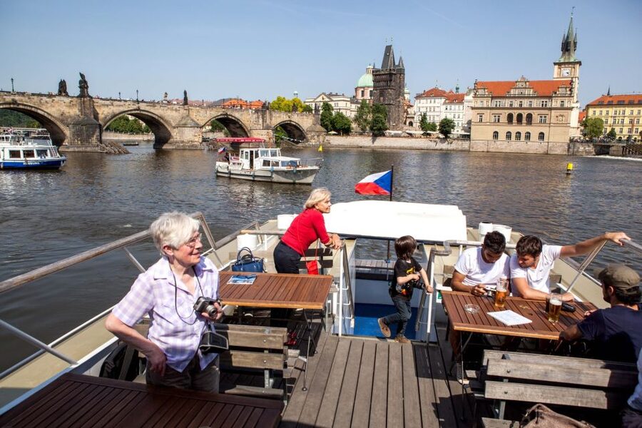 Prague Cruise: 1-Hour on the River Vltava - Prague Vltava cruise in 1 hour, what you actually see