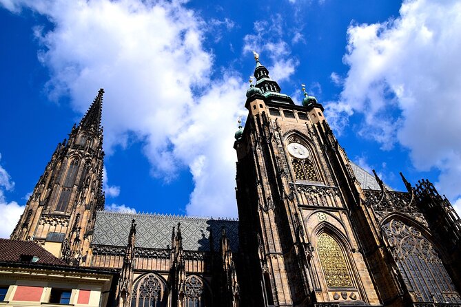 Prague DeLuxe Tour: Views, Hidden Gems, Tastings & River Cruise - Sweet breaks along the route: hot chocolate or handmade ice cream