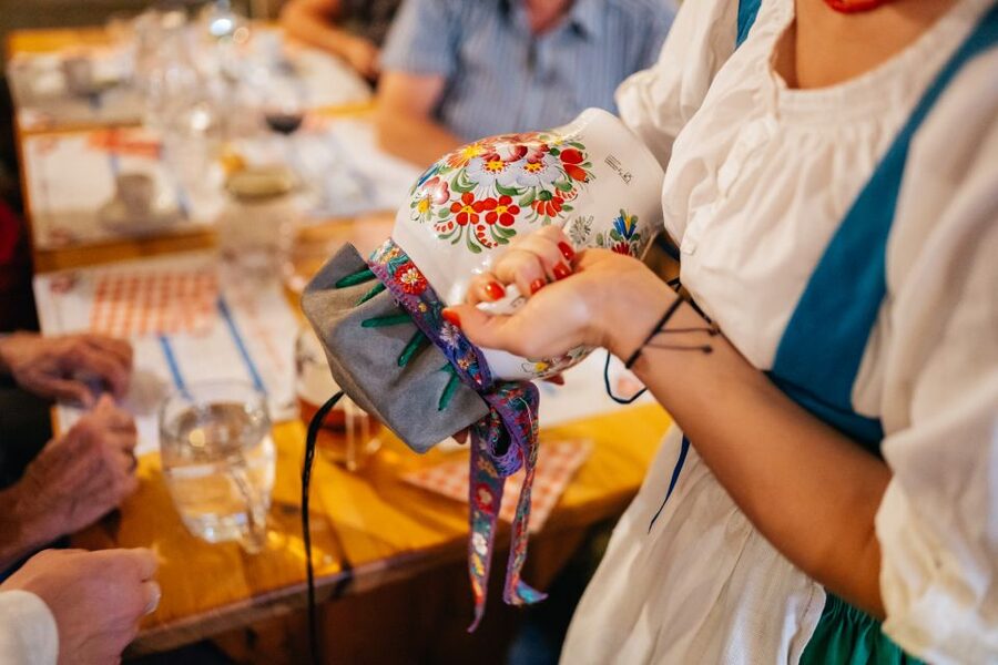 Prague: Dinner with Folk Show and Open Bar - Who should book this, and who should skip it
