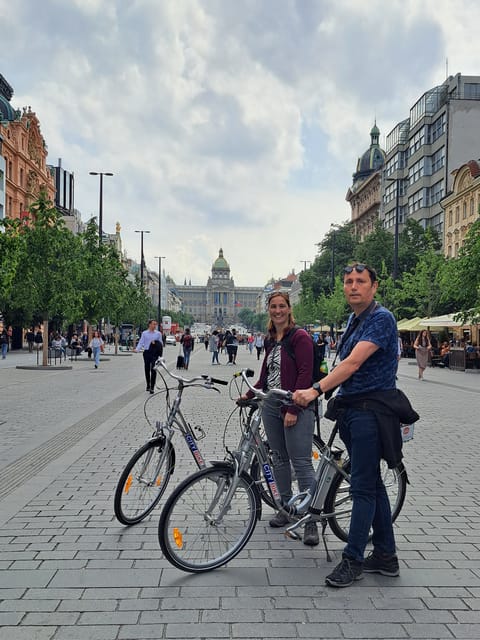 Prague E-Bike City Ride tour : 2hrs - Wenceslas Square to the National Theater Area: Big-City Prague Energy