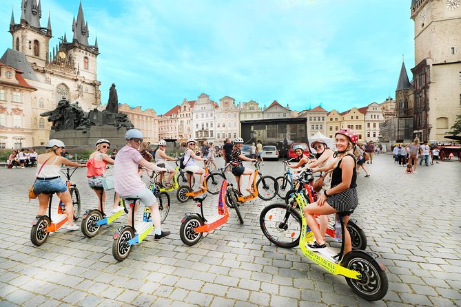 Prague: electric scooter & E-bike guided tour - Guided vs GPS: Picking The Right Style For Your Day