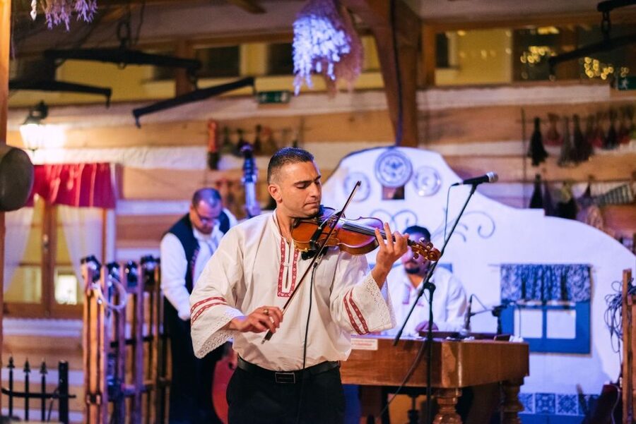 Prague: Evening Folklore Garden Party with Traditional Menu - Should you book this Prague evening?