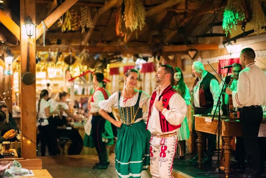 Prague: Evening Folklore Garden Party with Traditional Menu - Who should book this Prague folklore garden party