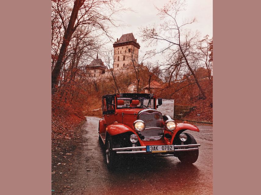 Prague: Fairytale Karlstejn Castle in Retro-Style Car - Walking the Karlštejn Walls and Courtyards: The View Plus the Structure