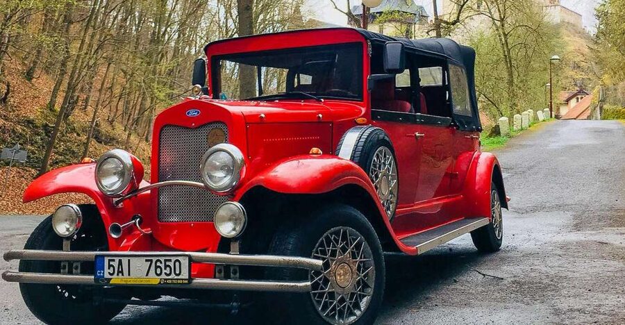 Prague: Fairytale Karlstejn Castle in Retro-Style Car - The Morning Timing: How to Plan Your Day So It Feels Smooth