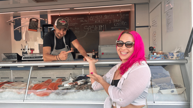 Prague: Farmers Market and Brunch Class with Celebrity Chef - Walking from the market to Mariko’s home under Vyšehrad