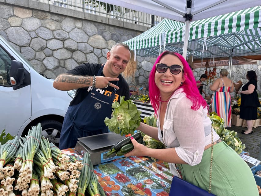 Prague: Farmers Market and Brunch Class with Celebrity Chef - Náplavka Farmers Market: shopping for brunch like a local