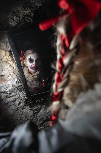 Prague Fear House: Best Haunting Experience in Prague - Actors, masked encounters, and the power of damp, old walls