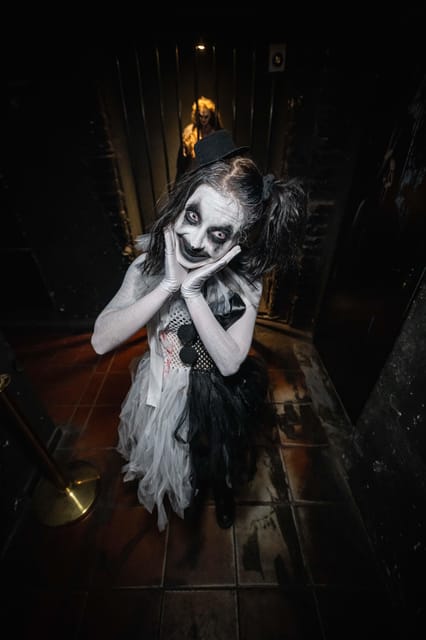 Prague Fear House: Best Haunting Experience in Prague - The 15-minute scare timeline, from first steps to the final shock