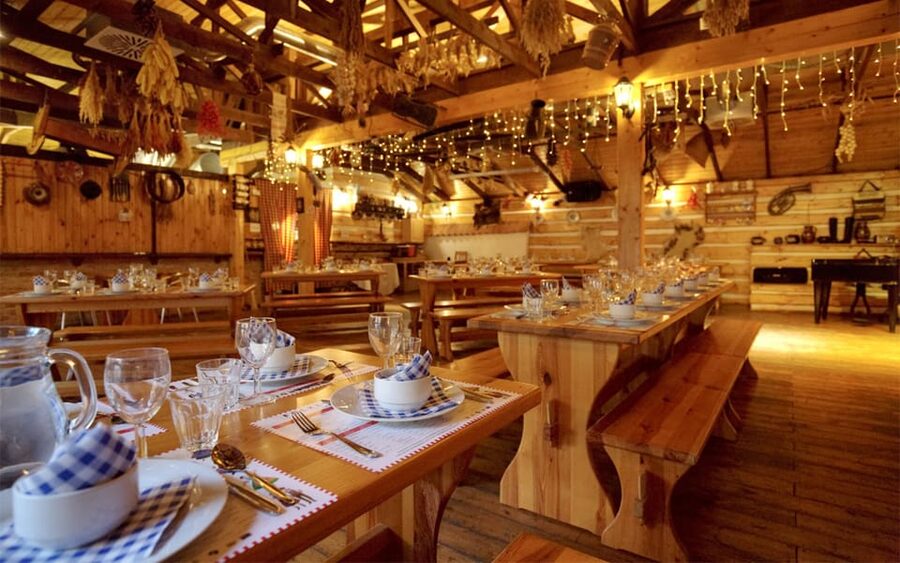 Prague: Folk Dancing Dinner Experience - Practical Tips for a Smooth, Happy Evening