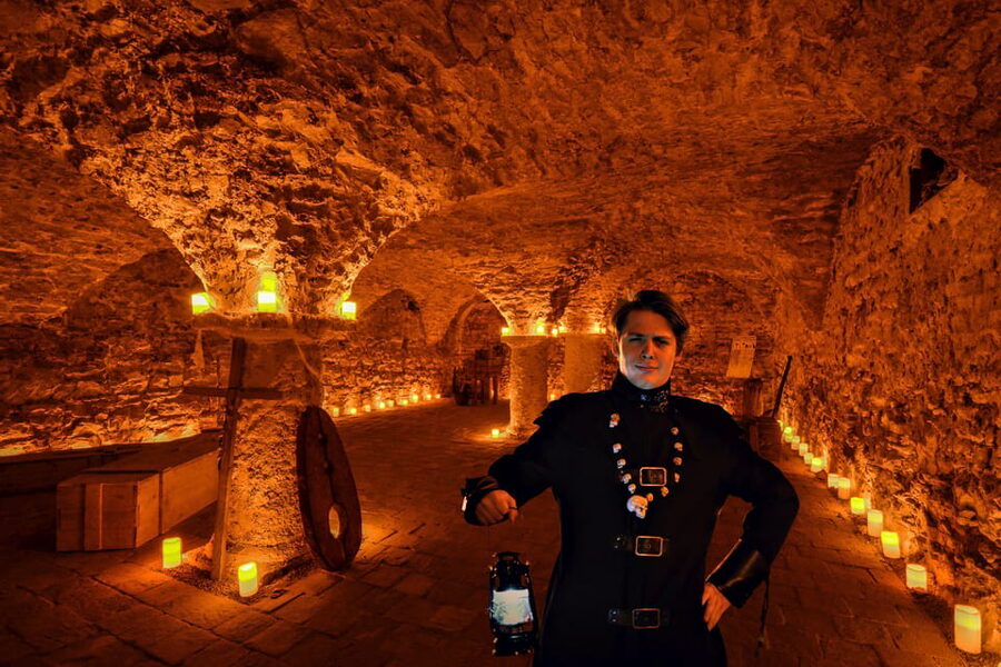 Prague: Ghosts, Legends, Medieval Underground & Dungeon Tour - Old Town Square to Josefov lanes: lantern-lit legends with teeth