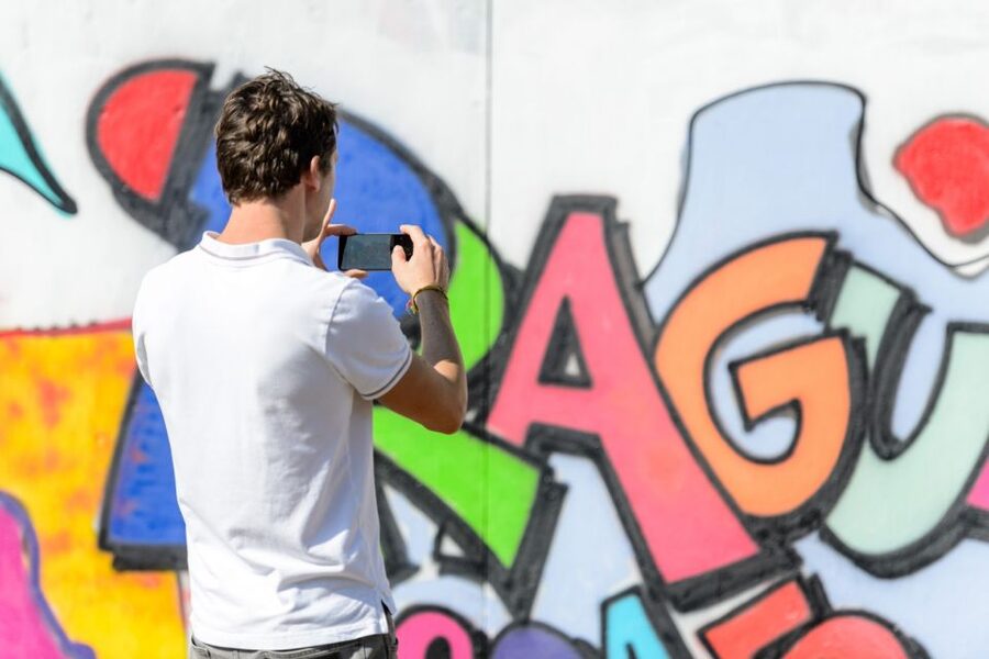 Prague Graffiti Workshop For Groups & Team-Building Groups - Spray Can Techniques That Actually Transfer
