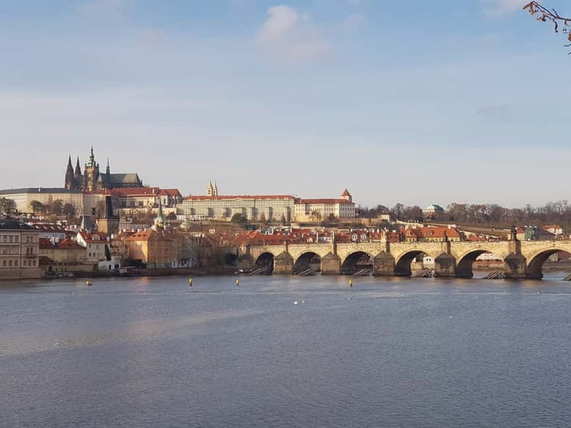 Prague Grand 2,5 hour + 2 hour exterior walking tour - Key takeaways before you go