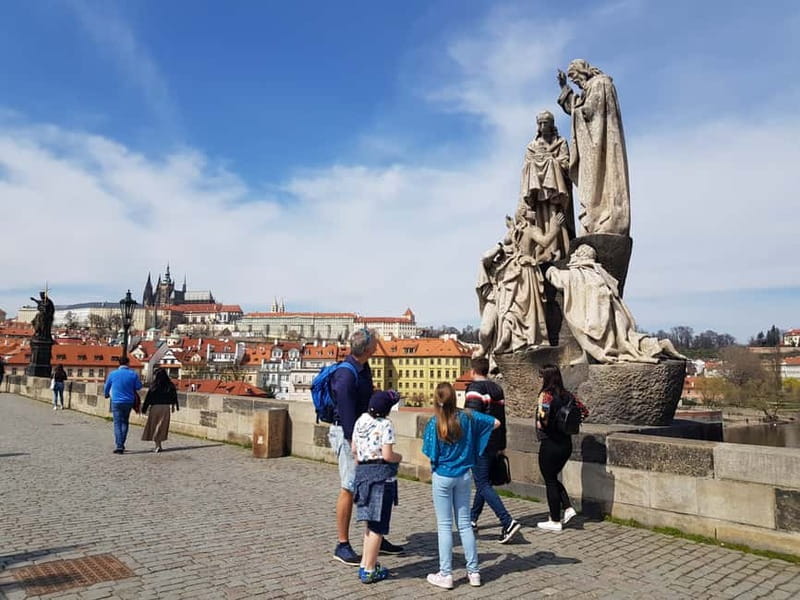 Prague Grand 2,5 hour + 2 hour exterior walking tour - Tram ride and ceremony timing: small logistics that affect your day