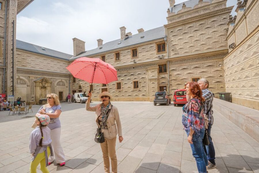 Prague: Guided Bus & Walking Tour with River Cruise & Lunch - Charles Bridge and Rudolfinum: the river-city feeling starts to click