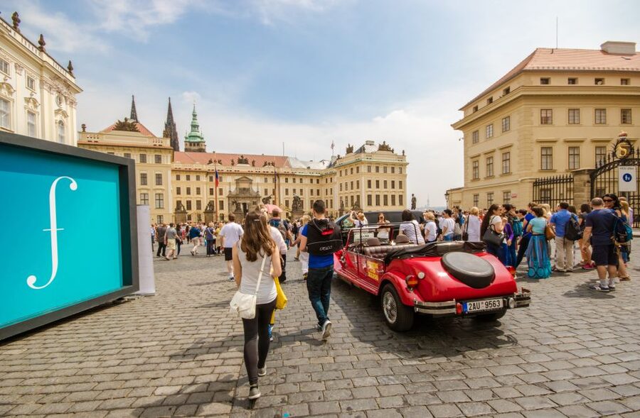 Prague: Guided Bus & Walking Tour with River Cruise & Lunch - The Vltava cruise with lunch: when Prague turns slow and scenic