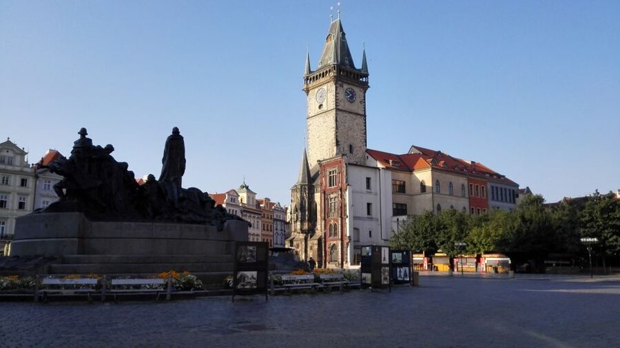 Prague Half-Day City Tour by Car - Meeting point, pickup, and how the tour actually starts