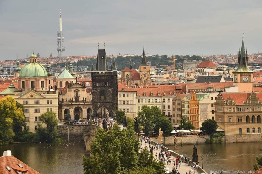 Prague: Hidden Gems Walking Tour with Local Guide - The Jewish Quarter stops: Old Jewish Cemetery and community stories