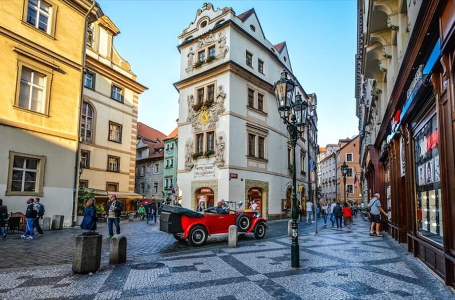 Prague: Highlights of Prague Private Half-Day Tour by Car - Malá Strana and Kampa Island, Prague’s Little Venice vibe