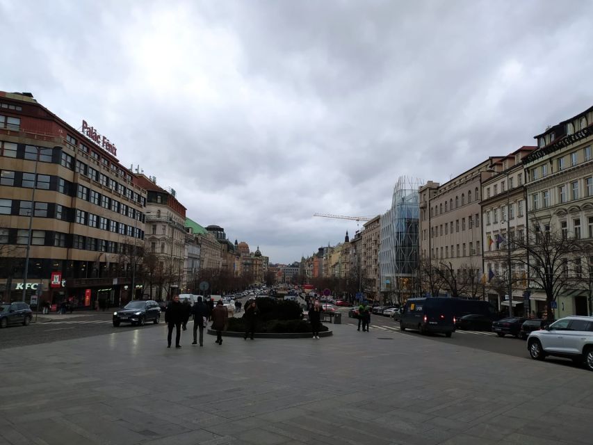 Prague: Historical Walking Tour with Focus on World War 2 - Following the Prague Uprising through Old Town Square and Wenceslas Square