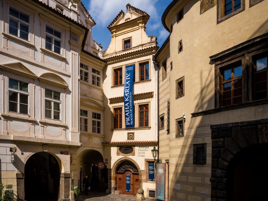 Prague: House at the Golden Ring Entry Ticket - Entering the medieval story: what you’ll see first
