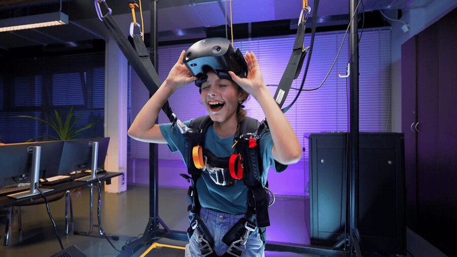 Prague: Hurricane Factory Parachute Jump VR Simulator - How long it takes and how to plan your day