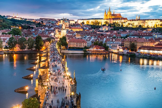 Prague In One Day Private Tour - Jewish Quarter time: Old-New Synagogue and walking the maze