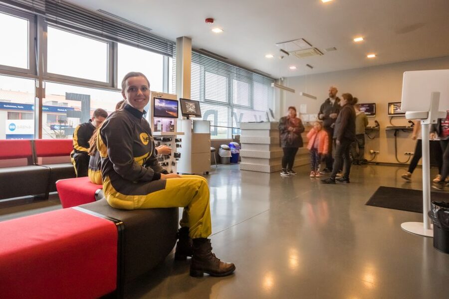 Prague: Indoor Skydiving Wind Tunnel Adventure - The 4.5-Minute Flight: How You Actually Move Through the Wind