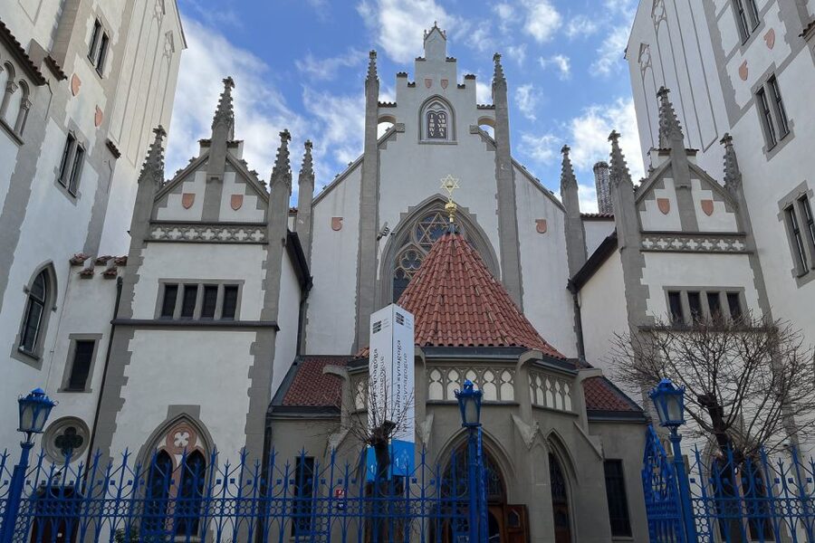 Prague: Jewish Town Guided Walking Tour - The Museum Connection, Plus the Reality of Closures