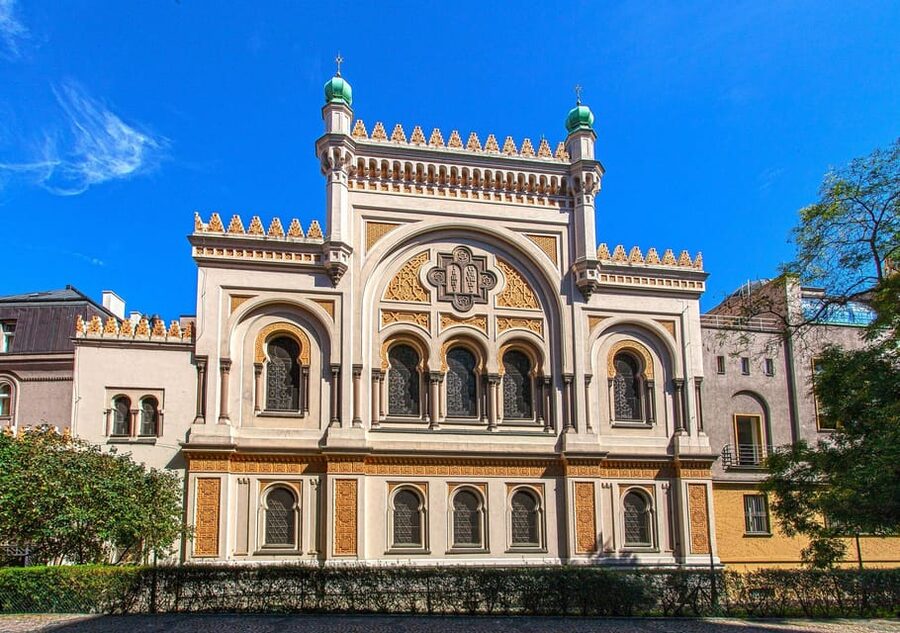 Prague Jewish Town/Skip-the-Line Official Entry Ticket - Spanish Synagogue: Moorish Interior Design Inspired by the Alhambra