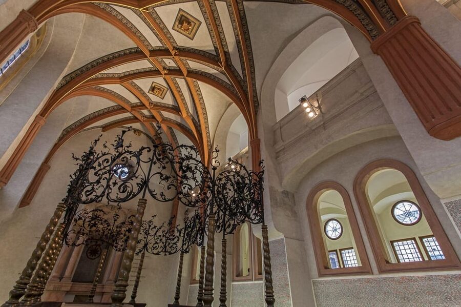 Prague Jewish Town/Skip-the-Line Official Entry Ticket - Opening Hours, Saturday Closures, and How to Time Your Visit