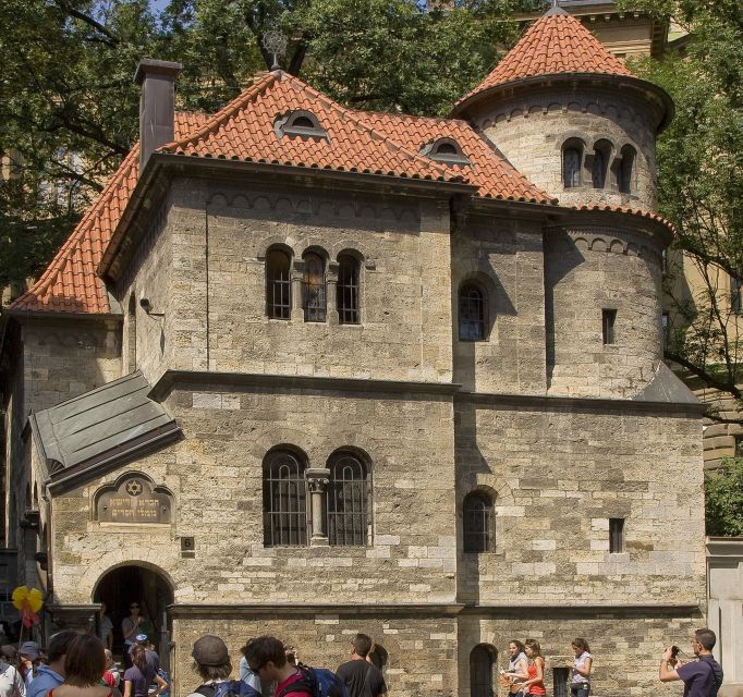 Prague: Jewish Town Walking Tour - Key highlights you will feel on the walk