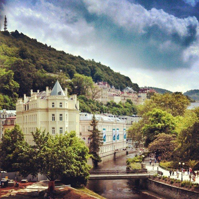 Prague: Karlovy Vary Day Trip with Watchtower and Funicular - Colonnades, famous visitors, and what the guided walk actually gives you