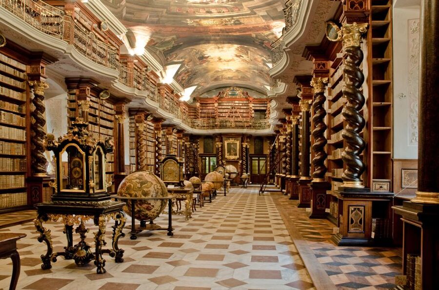 Prague: Klementinum Library & Astronomical Tower Guided Tour - Meridian Hall and the small beam that set high noon